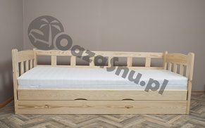 łóżko 90x180 ze schowkiem dla dzieci barierki z każdej strony polski producent mocny tapczan drewniany prudnik woj opolskie