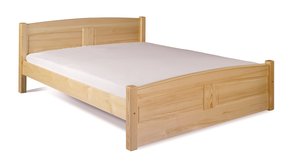 łóżko z prostym zagłówkiem i zanóżkiem łóżko z litego drewna
